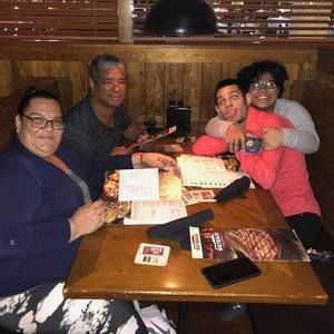 Meet your Posher, Lazaro